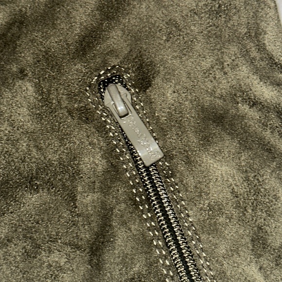 NWOT. Woman’s Nature Breeze Olive green suede knee high boots. Size 8. - Picture 4 of 5